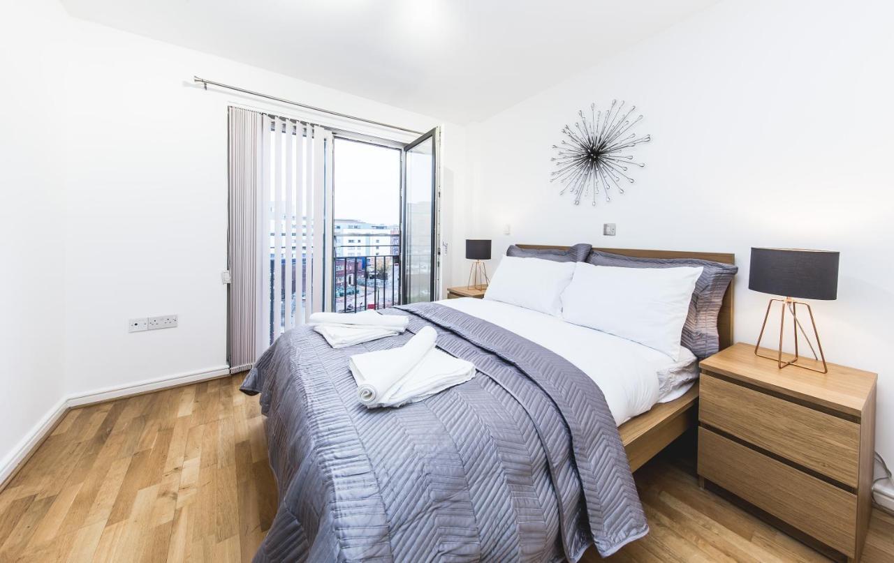 First Stay Apartments - The West Suite Birmingham Bagian luar foto