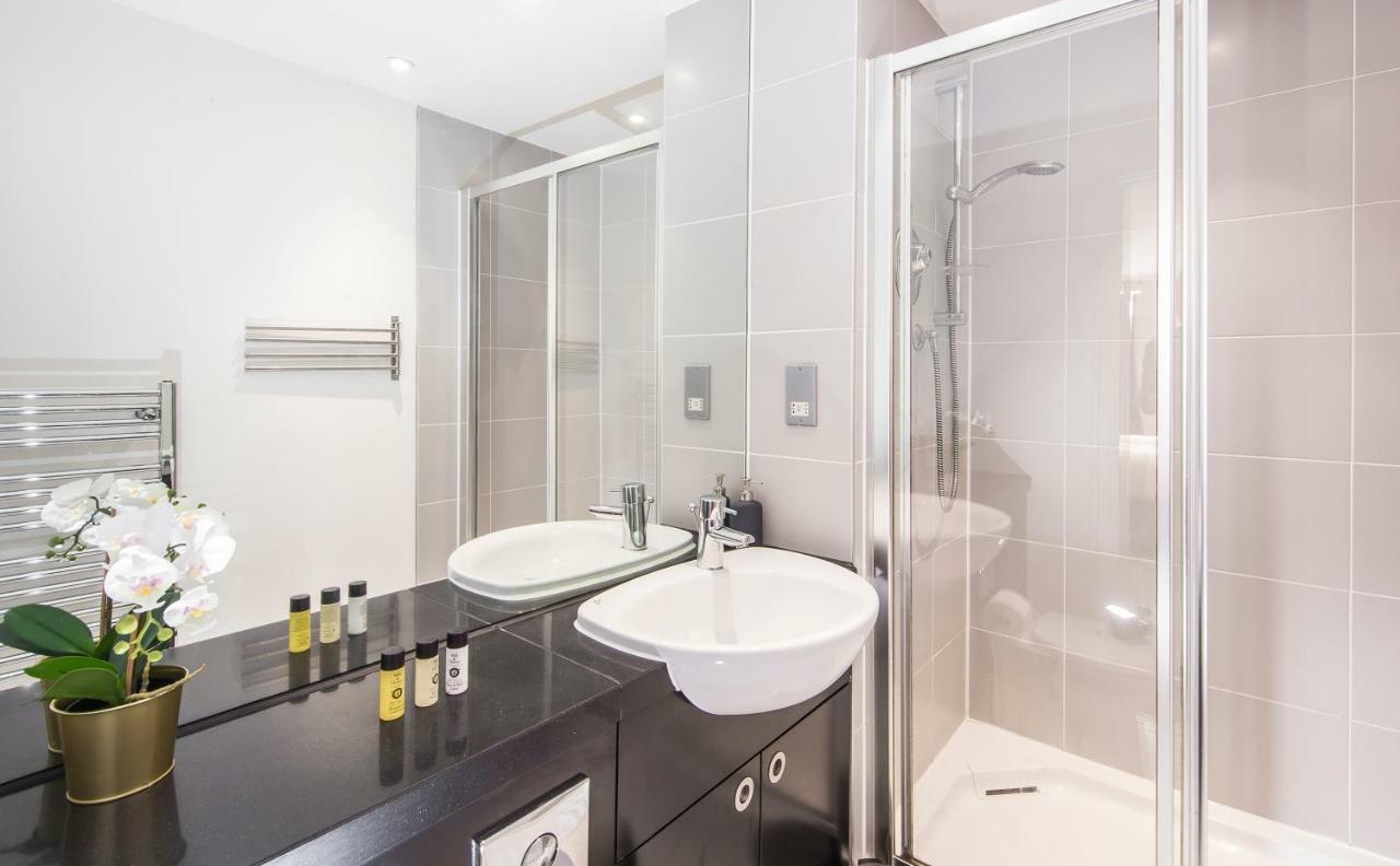 First Stay Apartments - The West Suite Birmingham Bagian luar foto
